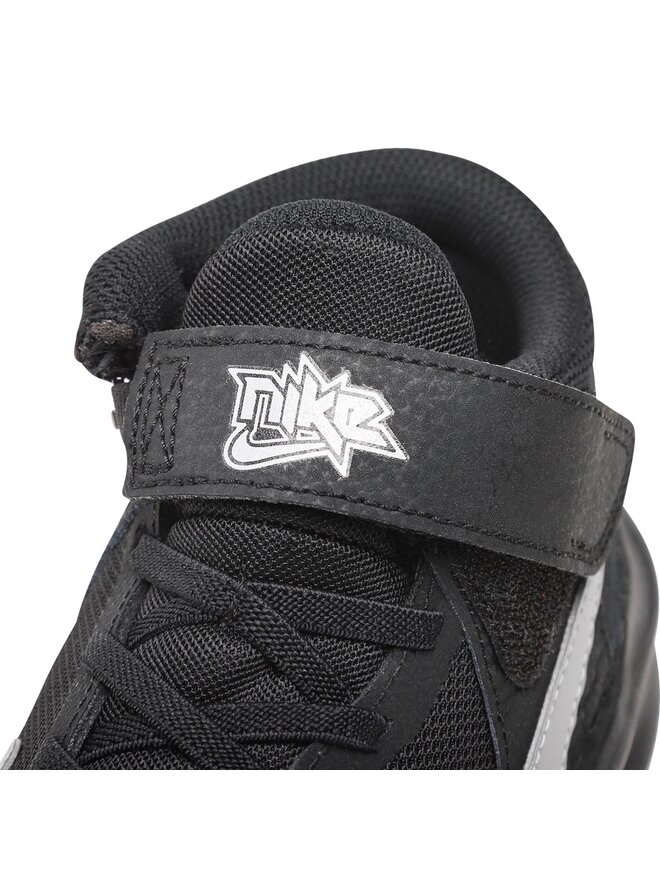 Nike Взуття для баскетболу Nike Team Hustle D 10 Flyease (GS) DD7303 004 Чорний