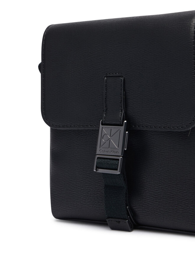 Calvin Klein Umhängetasche Calvin Klein Emblem Hw Flap Reporter LV04D3506G Schwarz