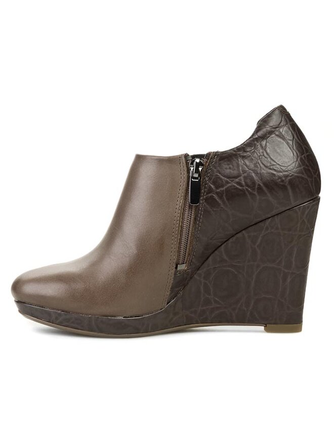 Clarks Poltopánky Clarks Comet Ice 261009684 Hnedá