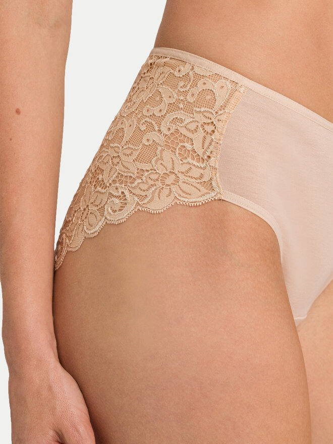 Hanro Hanro Klassischer Damenslip Moments 71480 Beige
