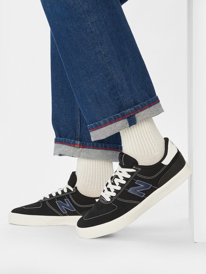 New Balance Sneakers aus Stoff New Balance UN272BRL Schwarz