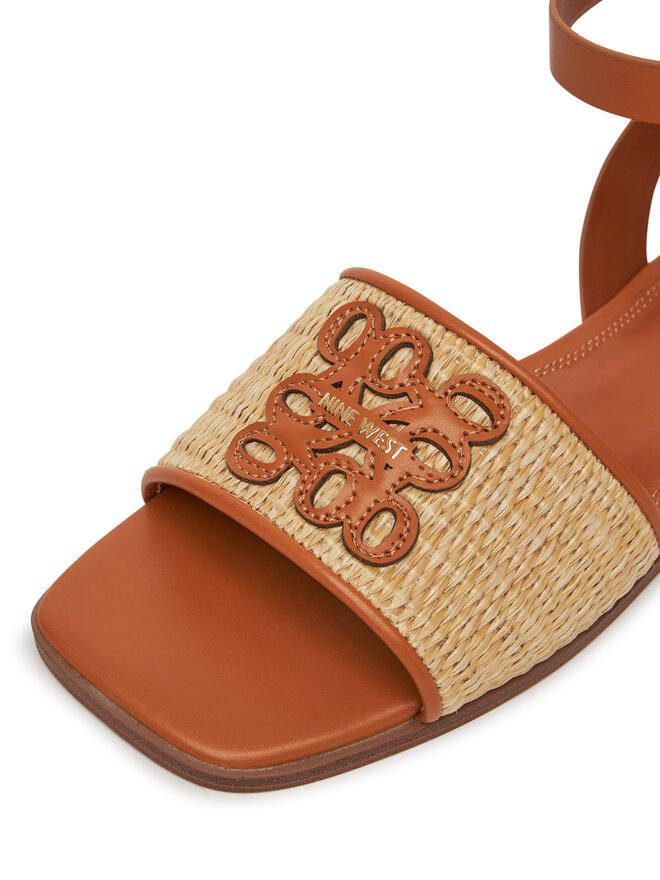 Nine West Sandalen Nine West CWBFS181-03 Braun