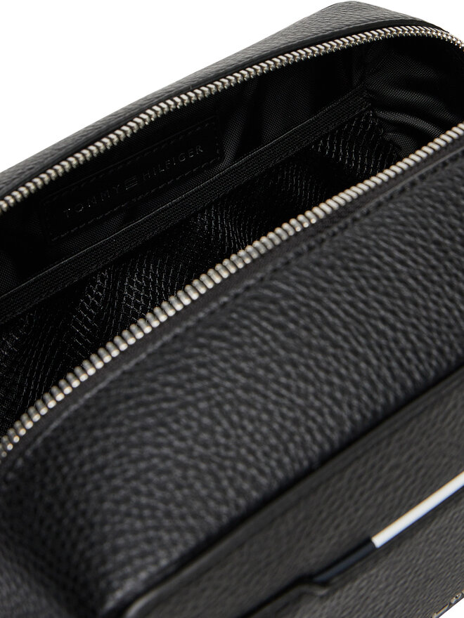 Tommy Hilfiger Косметичка Tommy Hilfiger Th Central Washbag AM0AM13524 Чорний
