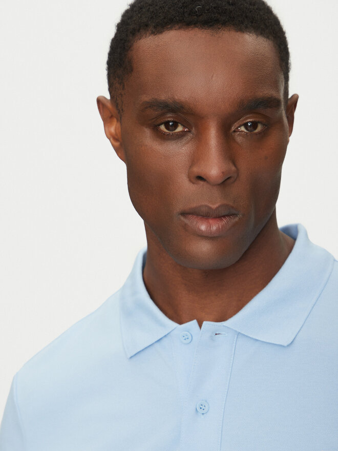 Calvin Klein Jeans Calvin Klein Jeans Poloshirt Monologo J30J325664 Himmelblau Regular Fit