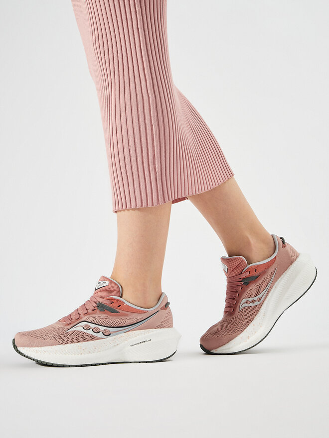 Saucony Laufschuhe Saucony Triumph 21 S10881-130 Rosa