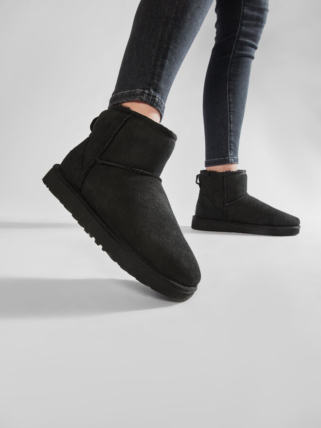 Bottes de neige Ugg W Classic Mini II 1016222 Noir chaussures