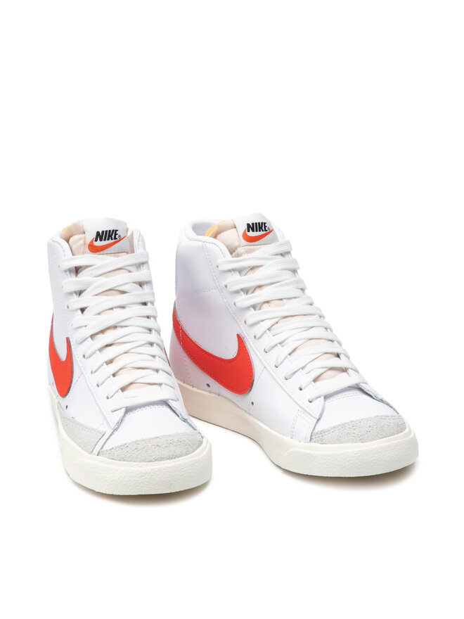 Nike Superge Nike W Blazer '77 CZ1055 101 Bela