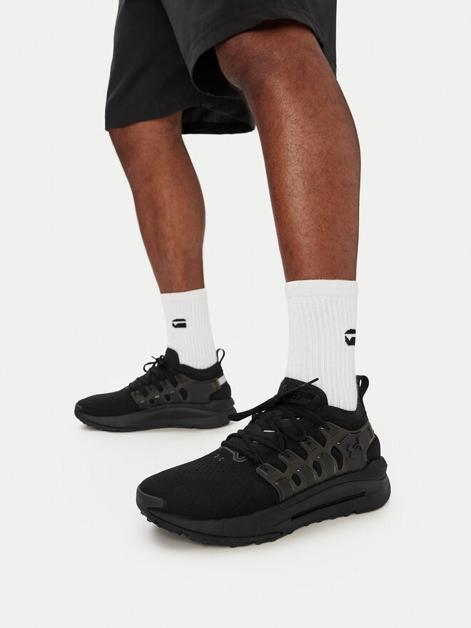 Under Armour Sneakers Under Armour UA Phantom X 6007183 008 Schwarz