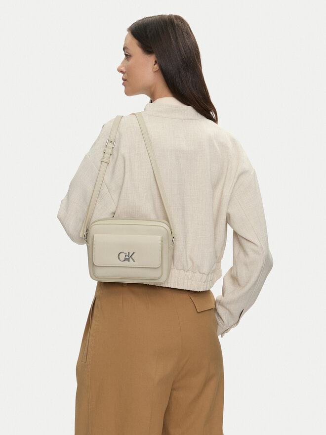 Calvin Klein Soma Calvin Klein Re-Lock Camera K60K612538 Écru