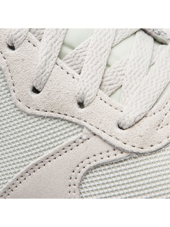 Nike Sneakers Nike Md Runner 2 749794 009 Beige