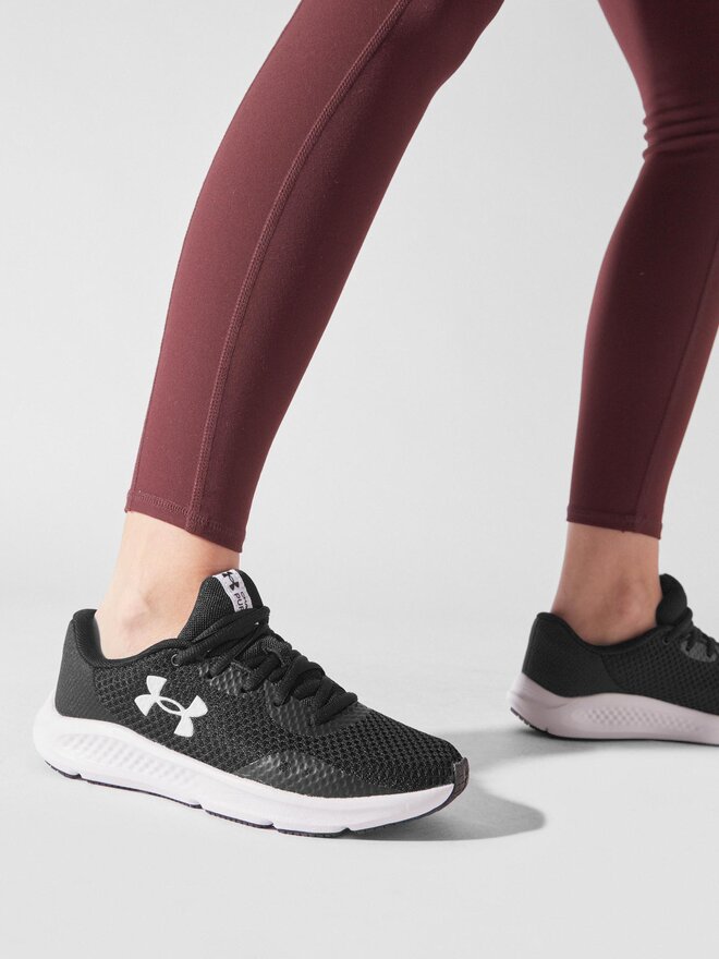 Under Armour Взуття для бігу Under Armour Ua W Charged Pursuit 3 3024889-001 Чорний