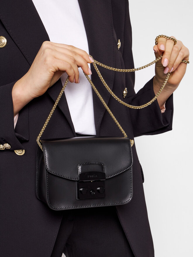 Furla Сумка Furla Metropolis BATLEP0-VNC000-O6000-9-001-20-BG-B Чорний