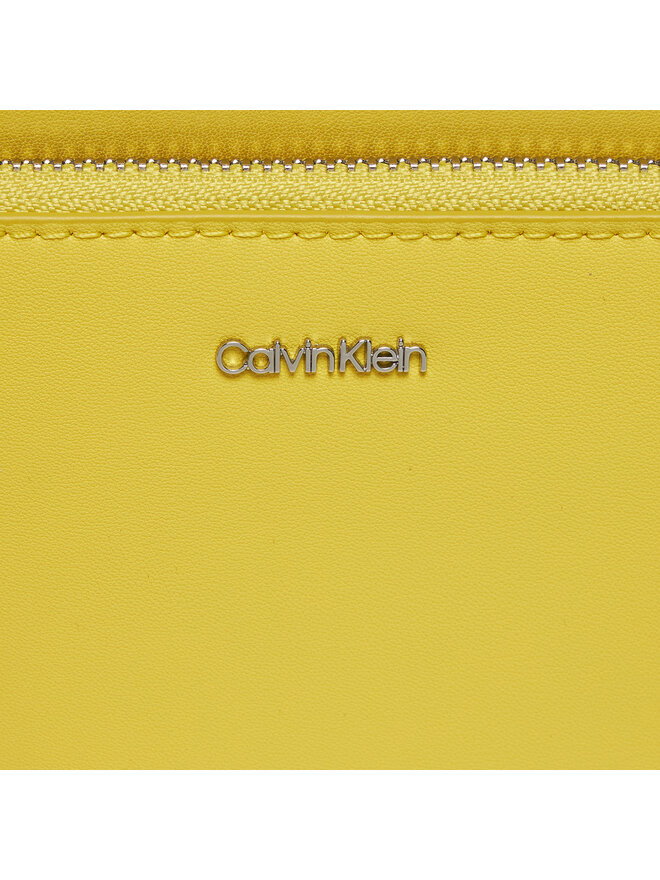 Calvin Klein Táska Calvin Klein Ck Must Camera Bag K60K611927 Sárga