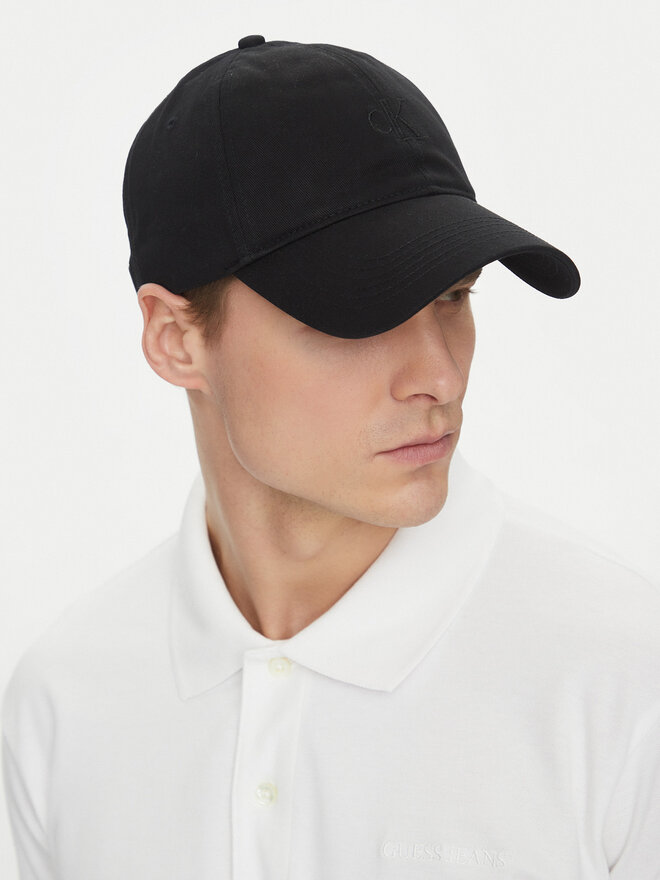 Calvin Klein Czapka z daszkiem Calvin Klein LV04G5002G Czarny