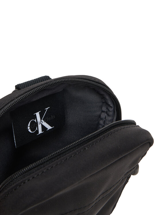 Calvin Klein Мъжка чантичка Calvin Klein Bold Logo Nylon Slim Reporter LV04D3231G Черен