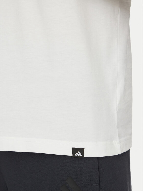 adidas adidas Футболка Lounge Slides Graphic Pocket JC5282 Білий Regular Fit