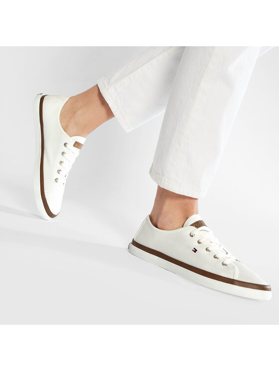 Tommy Hilfiger Πάνινα παπούτσια Tommy Hilfiger Iconic Kesha Sneaker FW0FW02823 Λευκό