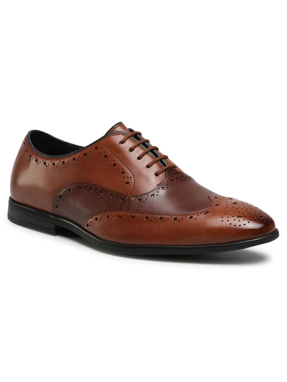 Clarks Pusbačiai Clarks Bampton Rhodes 261547877 Ruda