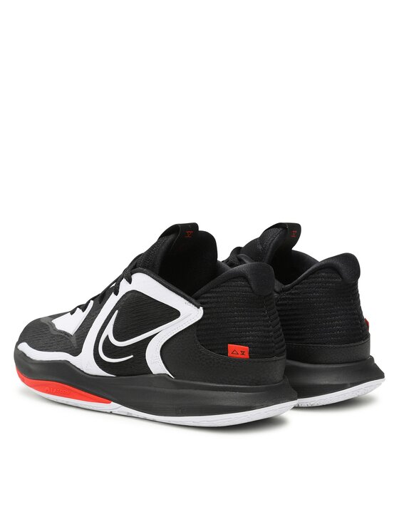 Nike Încălțăminte pentru baschet Nike Kyrie Low 5 DJ6012 001 Negru