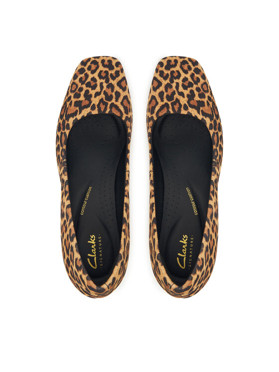 Clarks Обувки на ток Clarks Fernie Court 26183033 Кафяв