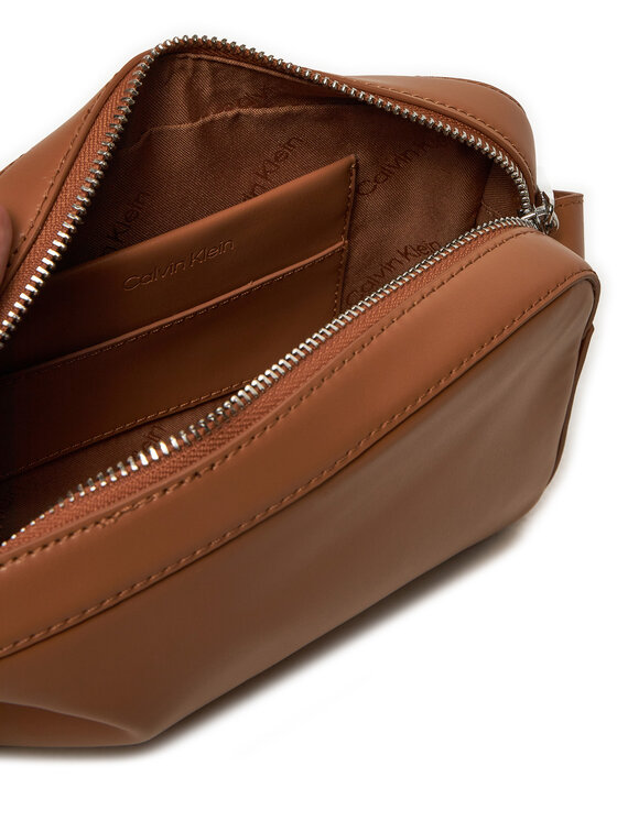 Calvin Klein Kabelka Calvin Klein K60K612555 Hnědá