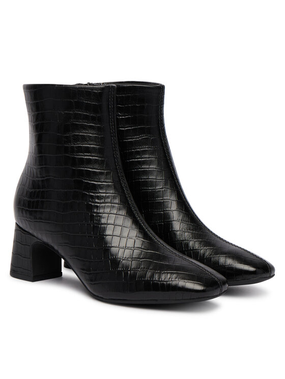 Clarks Боти Clarks Fernie Zip 26327187 Черен