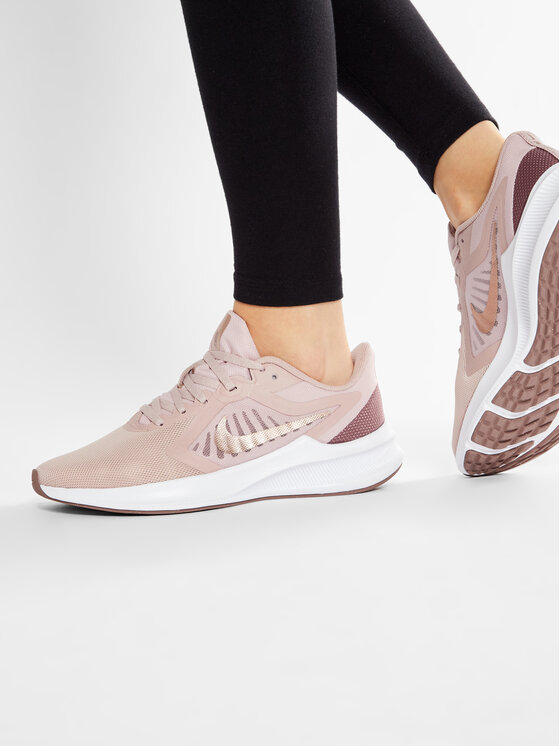 Nike Tekaški čevlji Nike Downshifter 10 CI9984 200 Bež