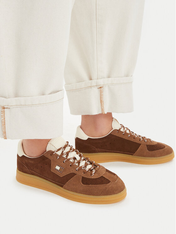 Tommy Jeans Sneakers Tommy Jeans Mu The Greenwich Edge Suede EN0EN03050 Marrone