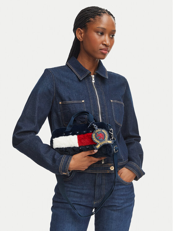 Tommy Jeans Torebka Tommy Jeans Tjw Archive Fur Micro Duffle AW0AW19080 Granatowy