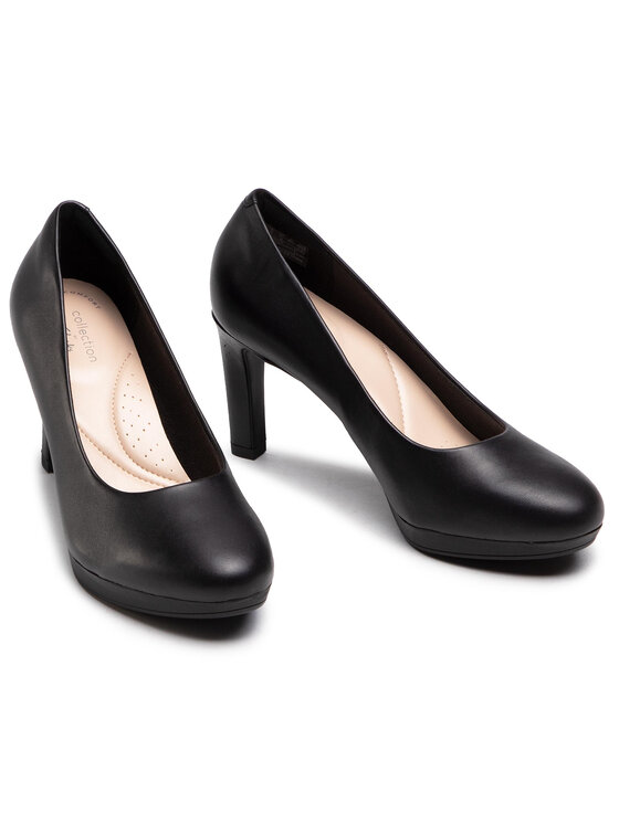 Clarks Туфлі Clarks Ambyr Joy 261577644 Чорний