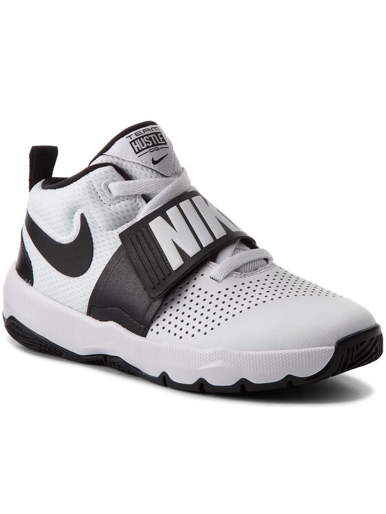 Nike Basketbola apavi Nike Team Hustle D 8 (GS) 881941 100 Balts