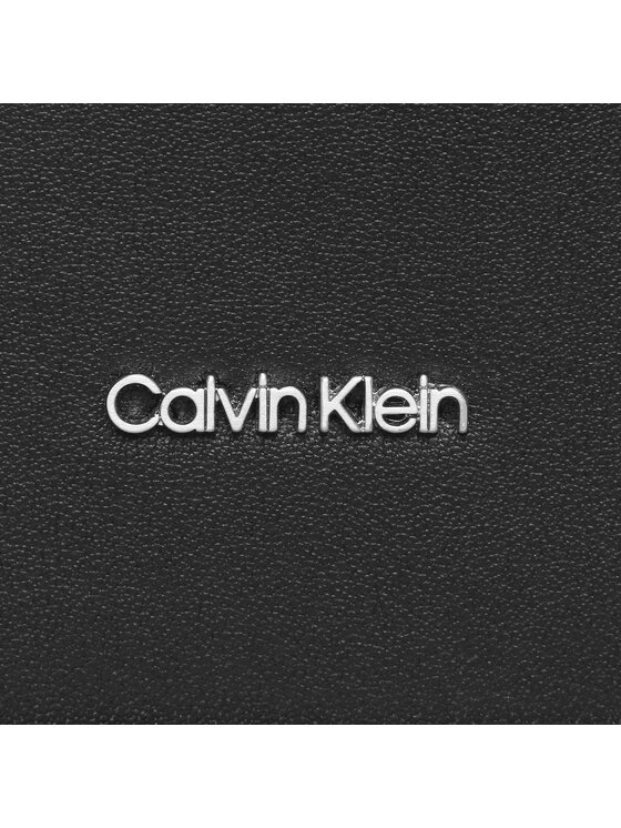 Calvin Klein Mugursoma Calvin Klein Ck Must Campus Backpack W/Flap K60K610742 Melns