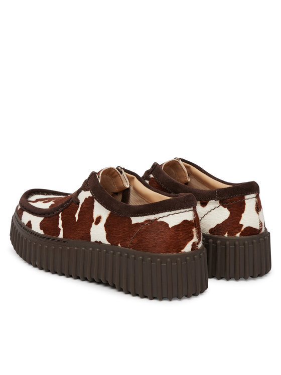 Clarks Туфлі Clarks Torhill Bee 26186666 Коричневий