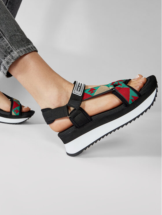 Pepe Jeans Босоніжки Pepe Jeans Fuji Ethnic PLS90504 Чорний