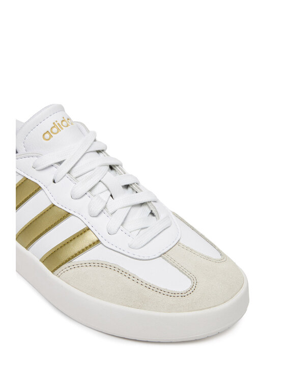 adidas Снікерcи adidas Barreda JR1191 Білий
