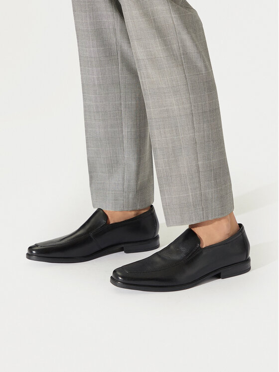 Clarks Lordsy Clarks Howard Edge 261622467 Černá