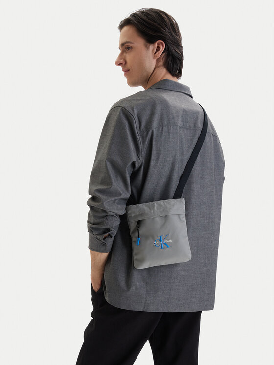 Calvin Klein Saszetka Calvin Klein Bold Flatpack LV04D3178G Szary