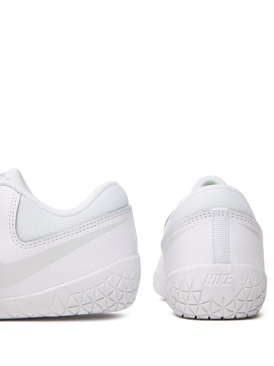 Nike Снікерcи Nike Cheer Sideline IV 943789 100 Білий