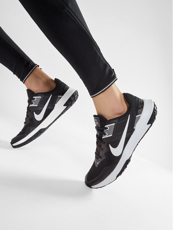 Nike Обувки за фитнес зала Nike Varsity Compete Tr 3 CJ0813 001 Черен