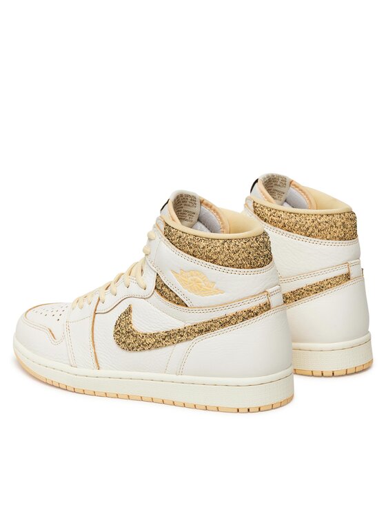 Nike Superge Nike Air Jordan 1 Retro Hi FD8631 100 Bela