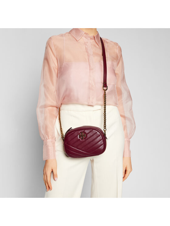 Tory Burch Сумка Tory Burch Kira Chevron Camera Bag 60227 Бордовий