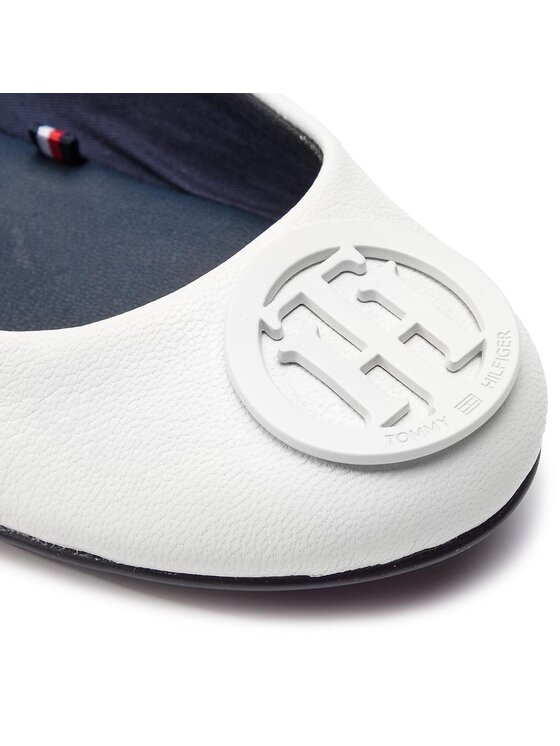Tommy Hilfiger Balerīnas Tommy Hilfiger Flexible Leather Ballerina FW0FW04073 Balts