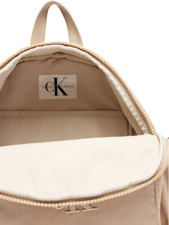 Calvin Klein Plecak Calvin Klein Teddy Medium Backpack IU0IU00650 Beżowy
