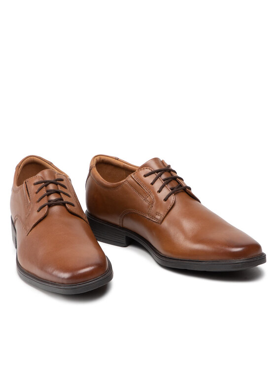 Clarks Туфлі Clarks Tilden Plain 261300977 Коричневий
