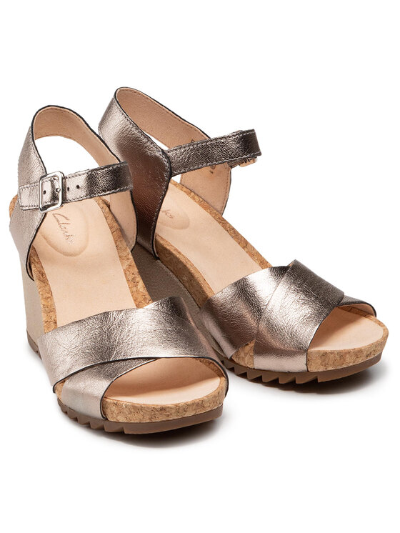 Clarks Sandale Clarks Flex Sun 261504324 Auriu