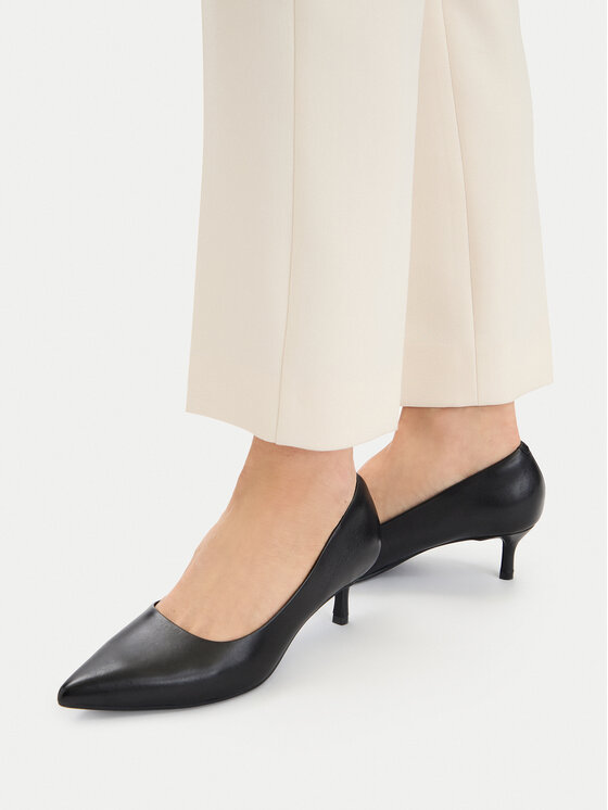 Clarks Туфлі Clarks Zarey Court 26183156 Чорний