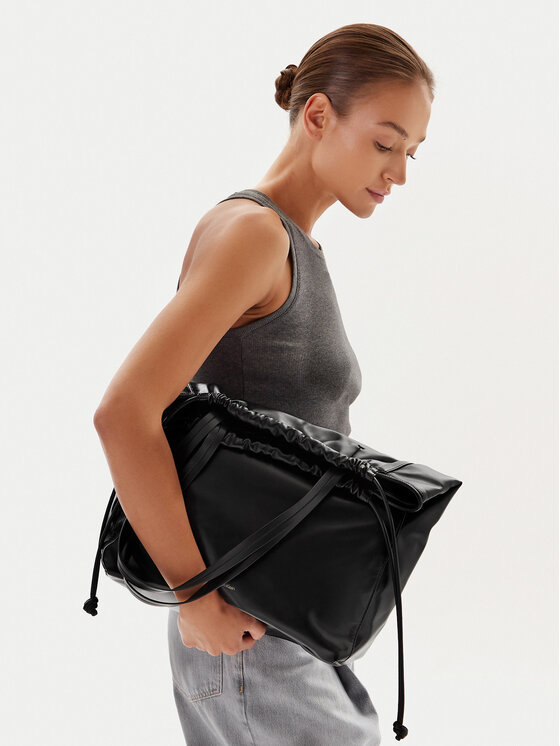 Calvin Klein Kabelka Calvin Klein Drawstring Tote LV04K3159G Černá