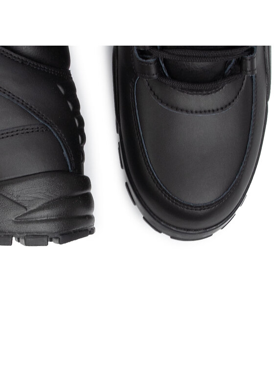 nike rhyodomo on feet