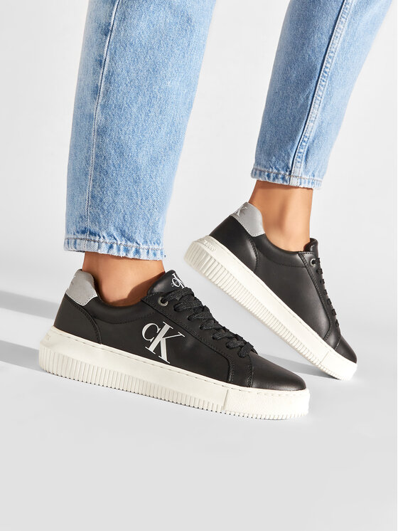 Calvin Klein Jeans Sneakersy Calvin Klein Jeans Chunky Cupsole Laceup Low Ess M YW0YW00701 Černá