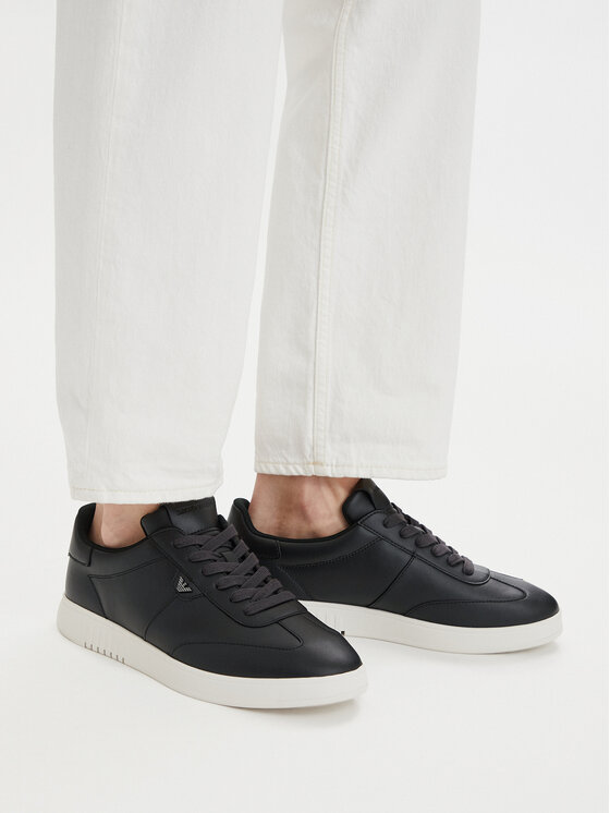 Emporio Armani Sneakersy Emporio Armani EM003062 AF20004 UC001 Černá